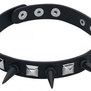 Blackheart Studded Neckband Kaulakoru