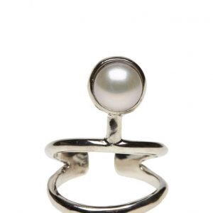 Cornelia Webb Pearled Knuckle Ring Classic sormus